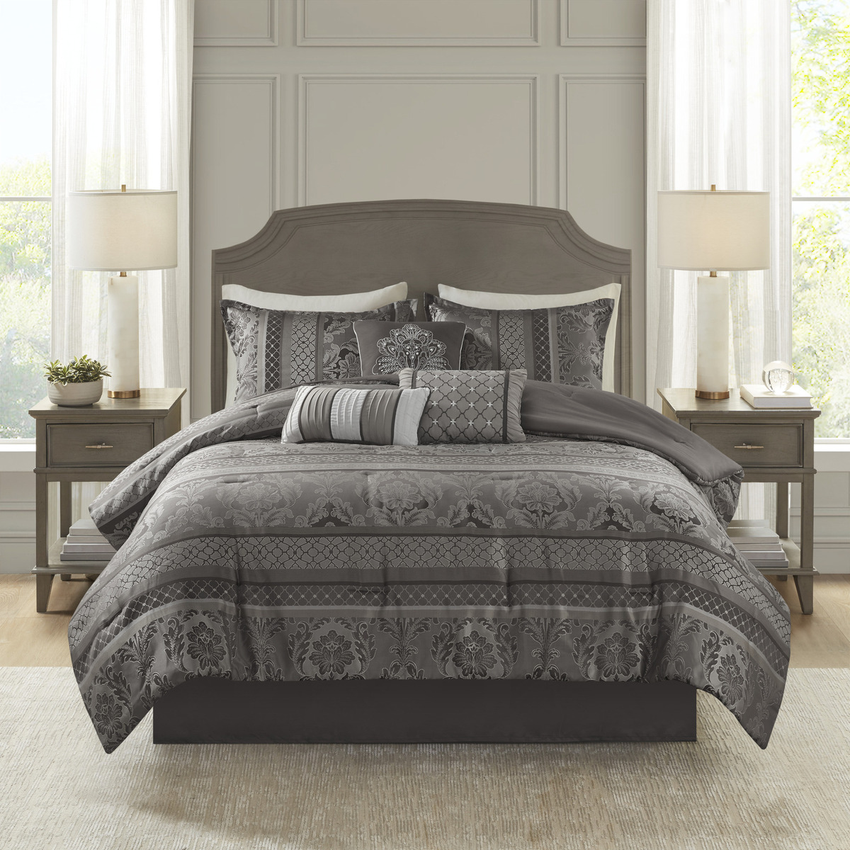 JCP   7-piece KING Rococco Comforter New 