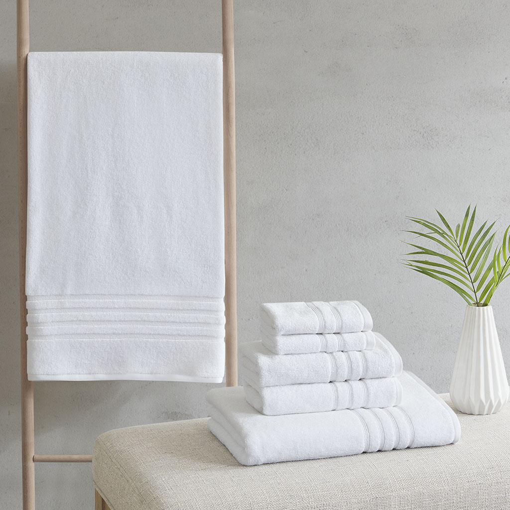 Spaces best sale towel set