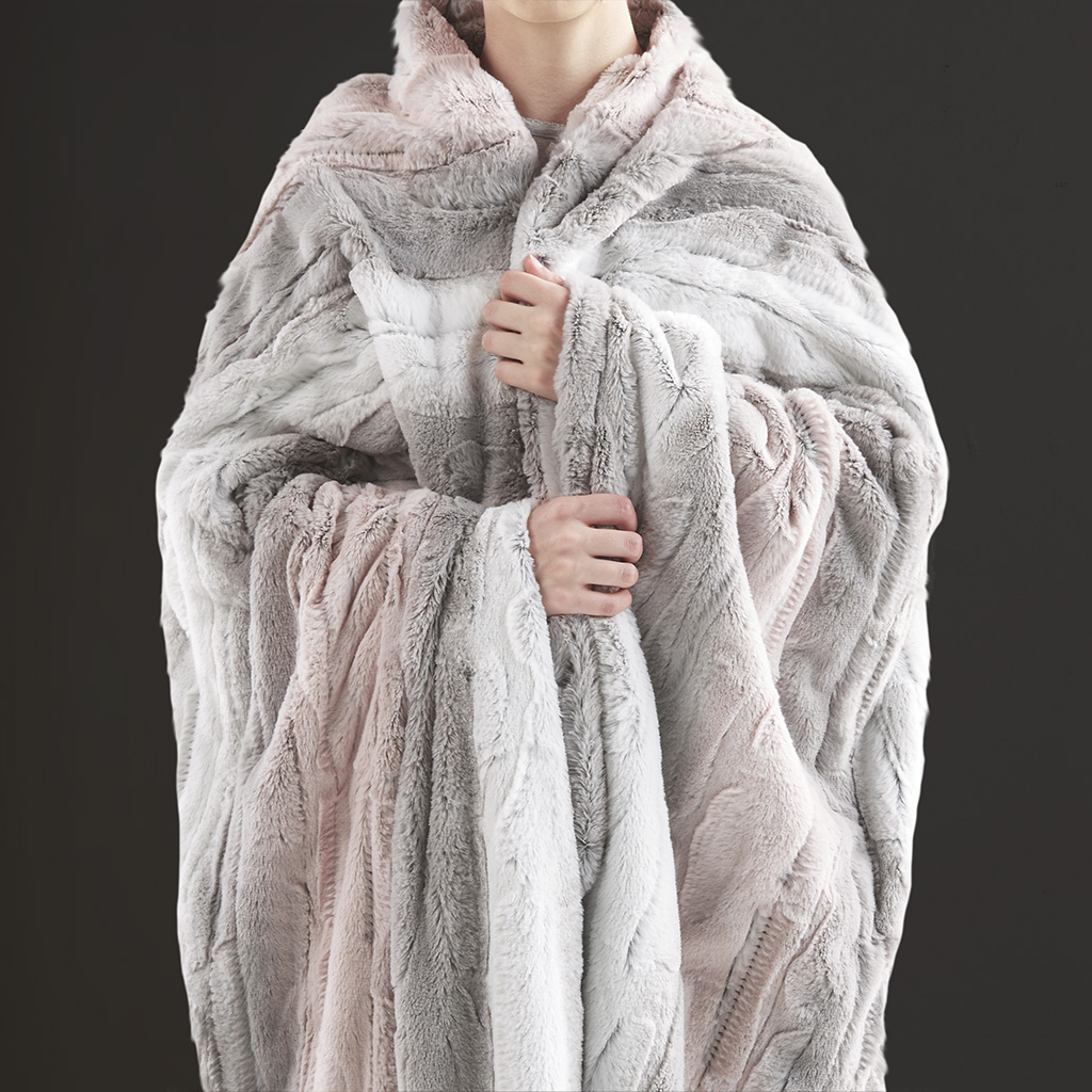 Beautyrest Zuri Oversized Faux Fur Heated Throw eBay